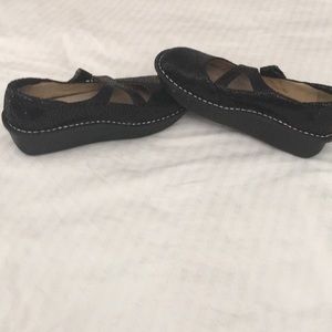 Algeria Shoes.  Like new.  Worn twice